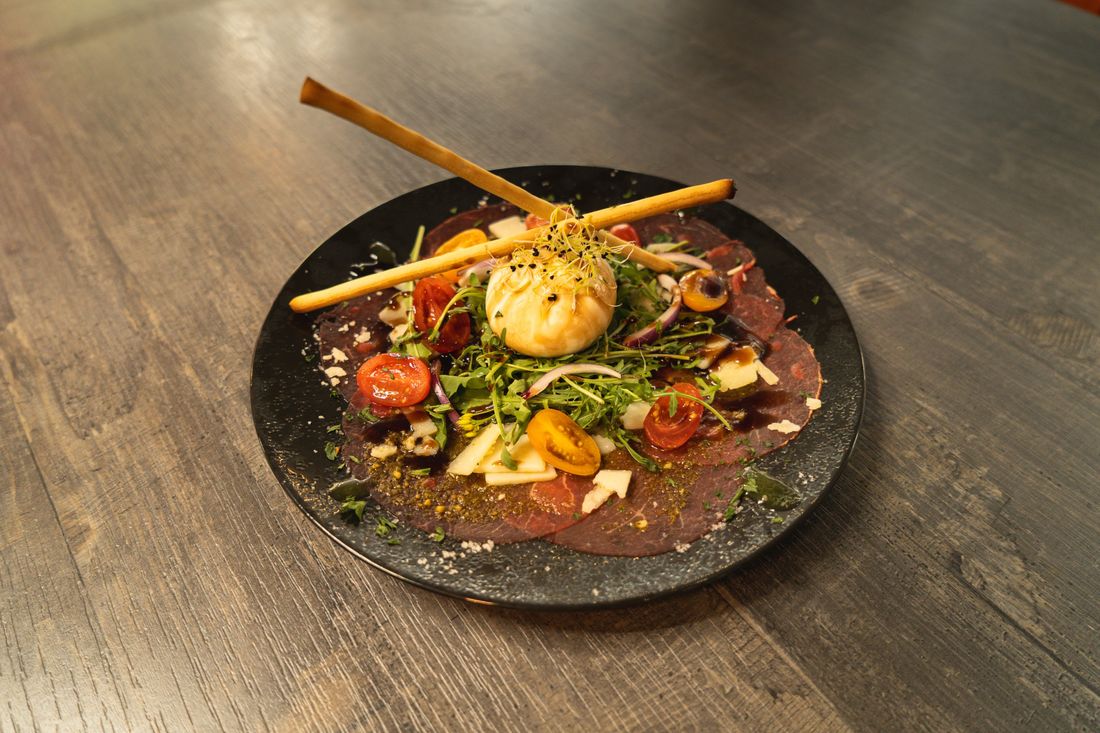 Carpaccio de bœuf et burrata au Palladio, Échirolles